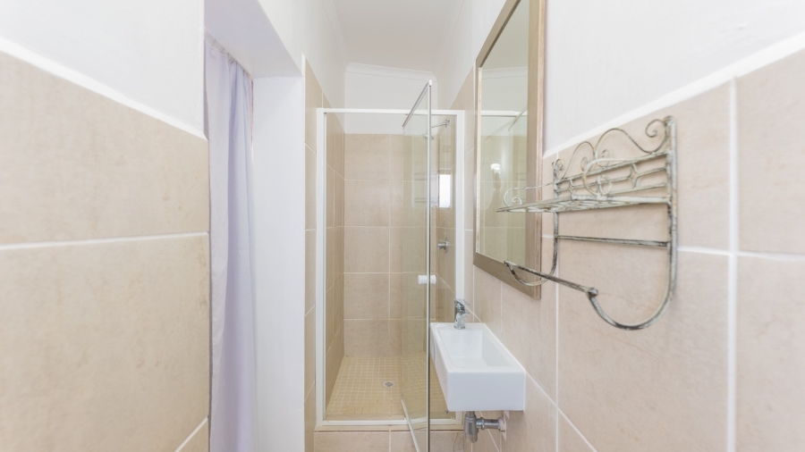 8 Bedroom Property for Sale in Struisbaai Western Cape